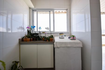 Apartamento à venda com 400m², 3 quartos e 2 vagas Apartamento à venda com 400m², 3 quartos e 2 vagasÁrea de Serviço