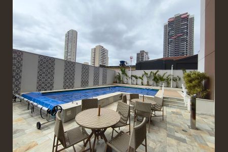 Apartamento à venda com 83m², 2 quartos e 2 vagasÁrea comum - Piscina