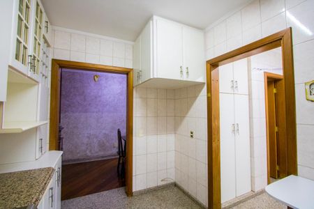 Apartamento à venda com 115m², 3 quartos e 2 vagas Apartamento à venda com 115m², 3 quartos e 2 vagasCozinha