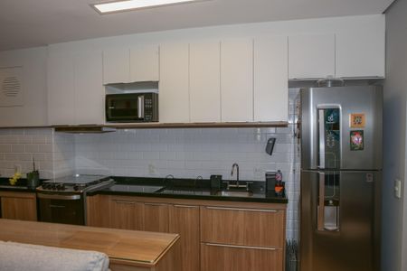 Apartamento à venda com 69m², 2 quartos e 1 vaga Apartamento à venda com 69m², 2 quartos e 1 vagaCozinha e Área de Serviço