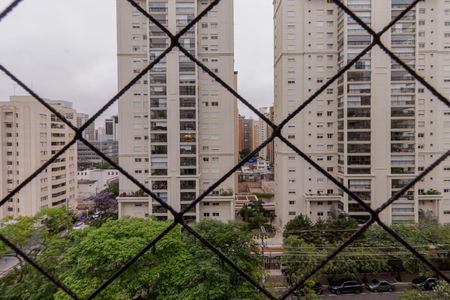 Apartamento à venda com 169m², 4 quartos e 2 vagas Apartamento à venda com 169m², 4 quartos e 2 vagasSacada Quarto 1 e 2