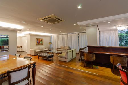 Apartamento à venda com 169m², 4 quartos e 2 vagas Apartamento à venda com 169m², 4 quartos e 2 vagasÁrea comum