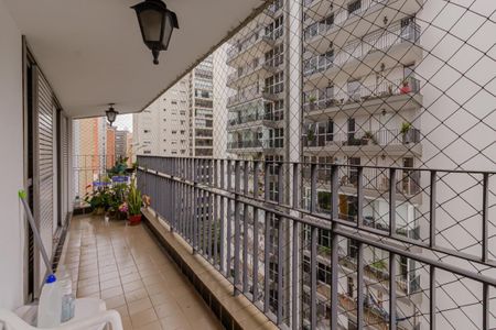 Apartamento à venda com 169m², 4 quartos e 2 vagas Apartamento à venda com 169m², 4 quartos e 2 vagasSacada