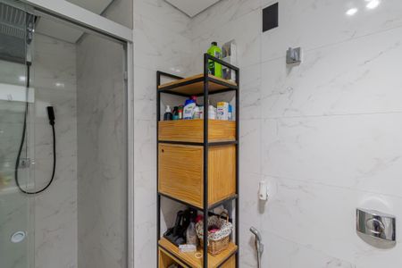 Apartamento à venda com 169m², 4 quartos e 2 vagas Apartamento à venda com 169m², 4 quartos e 2 vagasBanheiro da Suíte 1