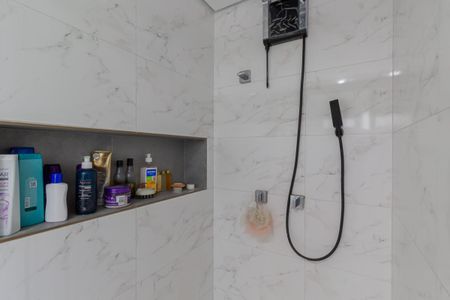 Apartamento à venda com 169m², 4 quartos e 2 vagas Apartamento à venda com 169m², 4 quartos e 2 vagasBanheiro da Suíte 1