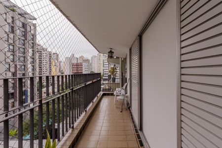 Apartamento à venda com 169m², 4 quartos e 2 vagas Apartamento à venda com 169m², 4 quartos e 2 vagasSacada
