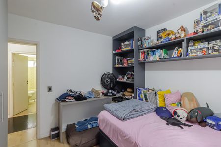 Apartamento à venda com 169m², 4 quartos e 2 vagas Apartamento à venda com 169m², 4 quartos e 2 vagasQuarto 2