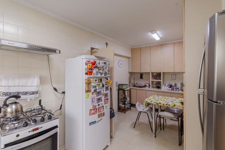 Apartamento à venda com 169m², 4 quartos e 2 vagas Apartamento à venda com 169m², 4 quartos e 2 vagasCozinha