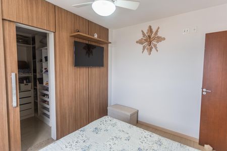 Apartamento à venda com 80m², 3 quartos e 1 vaga Apartamento à venda com 80m², 3 quartos e 1 vagaSuíte