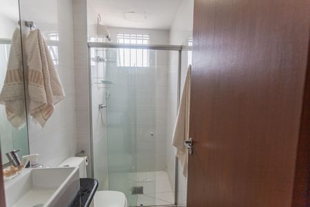 Apartamento à venda com 80m², 3 quartos e 1 vaga Apartamento à venda com 80m², 3 quartos e 1 vagaBanheiro Social