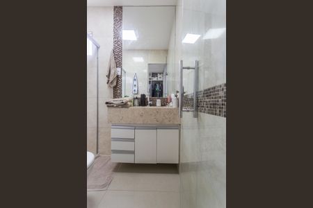 Apartamento à venda com 80m², 3 quartos e 1 vaga Apartamento à venda com 80m², 3 quartos e 1 vagaBanheiro da Suíte