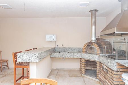 Apartamento à venda com 65m², 2 quartos e 1 vagaÁrea comum - Churrasqueira