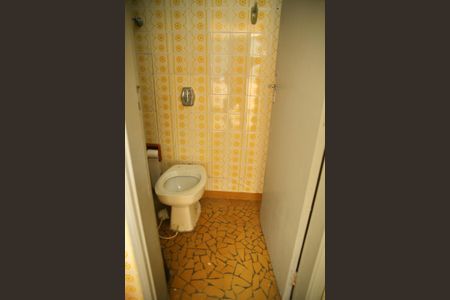 Casa à venda com 150m², 2 quartos e 2 vagasBanheiro de Serviço