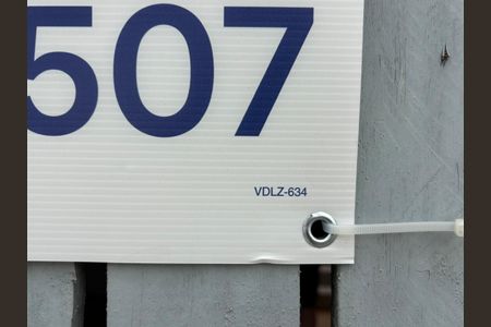 Casa à venda com 150m², 2 quartos e 2 vagas Casa à venda com 150m², 2 quartos e 2 vagasPlaca