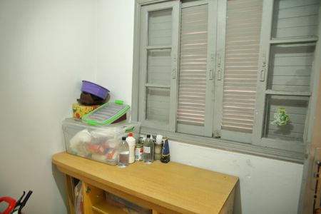 Casa à venda com 150m², 2 quartos e 2 vagasQuarto de Serviço