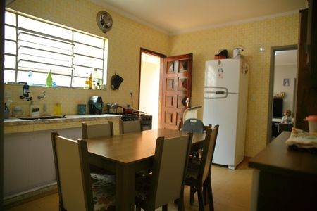 Casa à venda com 150m², 2 quartos e 2 vagasCozinha