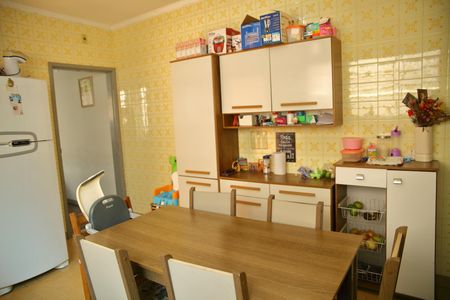 Casa à venda com 150m², 2 quartos e 2 vagasCozinha