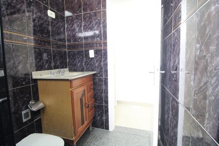 Casa à venda com 229m², 3 quartos e 2 vagasBanheiro 2