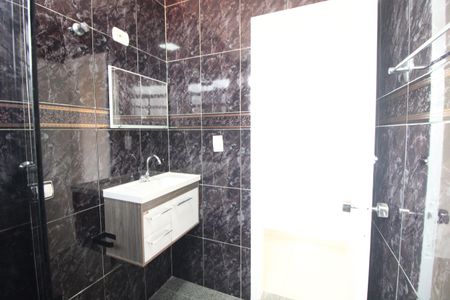 Casa à venda com 229m², 3 quartos e 2 vagasBanheiro