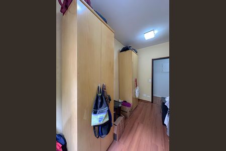 Casa à venda com 330m², 4 quartos e 3 vagas Casa à venda com 330m², 4 quartos e 3 vagasQuarto 2