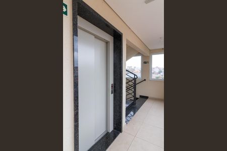 Apartamento para alugar com 33m², 2 quartos e 1 vagaÁrea comum - Elevador