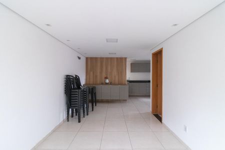 Apartamento para alugar com 33m², 2 quartos e 1 vagaÁrea comum - Salão de festas