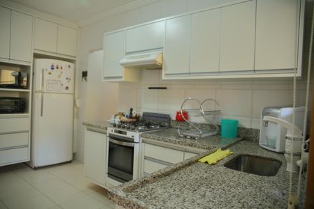 Apartamento à venda com 119m², 3 quartos e 3 vagasCozinha 