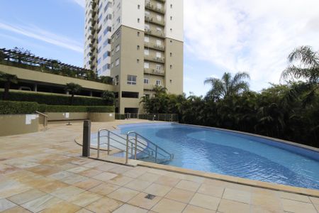 Apartamento à venda com 79m², 3 quartos e 1 vagaÁrea comum - Piscina