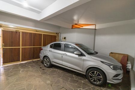 Casa à venda com 252m², 3 quartos e 3 vagas Casa à venda com 252m², 3 quartos e 3 vagasGaragem