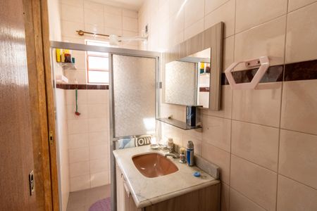 Casa à venda com 252m², 3 quartos e 3 vagas Casa à venda com 252m², 3 quartos e 3 vagasBanheiro Social