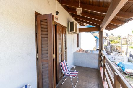 Casa à venda com 252m², 3 quartos e 3 vagas Casa à venda com 252m², 3 quartos e 3 vagasSacada