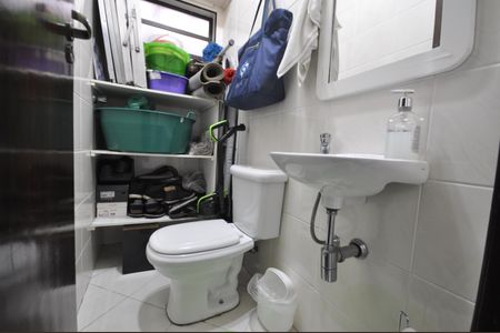 Casa à venda com 215m², 3 quartos e 4 vagasBanheiro de Serviço