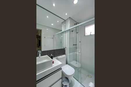 Apartamento à venda com 96m², 3 quartos e 2 vagas Apartamento à venda com 96m², 3 quartos e 2 vagasBanheiro da Suíte