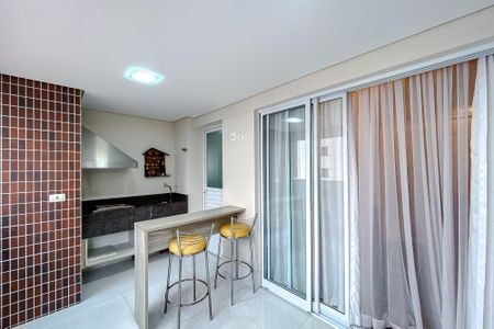 Apartamento à venda com 96m², 3 quartos e 2 vagas Apartamento à venda com 96m², 3 quartos e 2 vagasVaranda da Sala