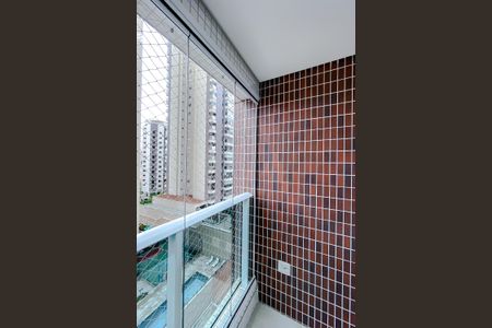 Apartamento à venda com 96m², 3 quartos e 2 vagas Apartamento à venda com 96m², 3 quartos e 2 vagasVaranda da Suíte