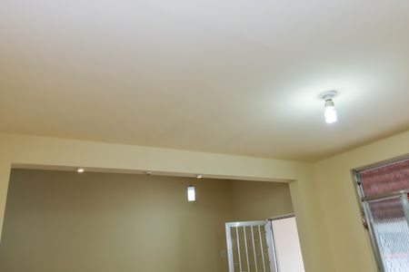 Sala de casa para alugar com 2 quartos, 140m² em Piedade, Rio de Janeiro