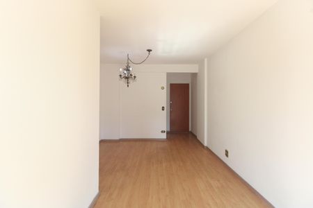 Apartamento para alugar com 70m², 2 quartos e 1 vaga Apartamento para alugar com 70m², 2 quartos e 1 vagaSala