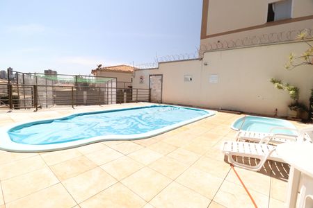 Casa de condomínio para alugar com 176m², 3 quartos e 2 vagasÁrea comum - Piscina