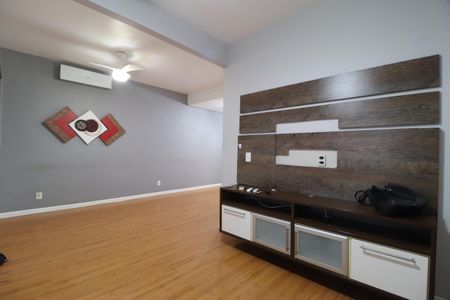 Casa de condomínio para alugar com 176m², 3 quartos e 2 vagasSala