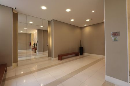 Apartamento à venda com 132m², 3 quartos e 2 vagasHall social
