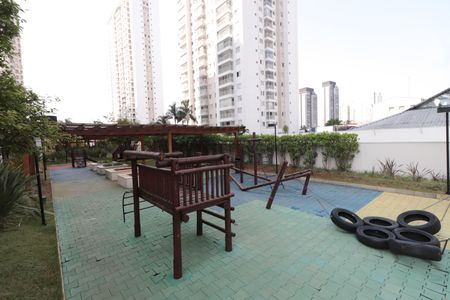 Apartamento à venda com 132m², 3 quartos e 2 vagasÁrea comum - Playground