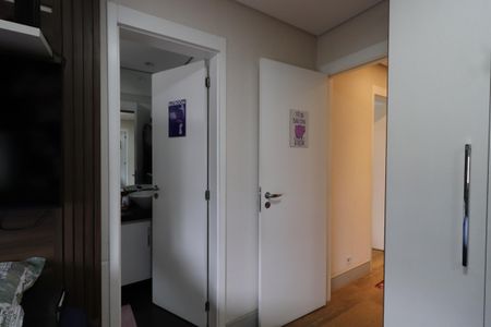 Apartamento à venda com 132m², 3 quartos e 2 vagasSuíte 2