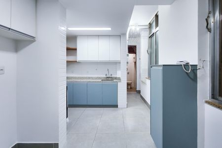Apartamento à venda com 78m², 2 quartos e sem vagaCozinha