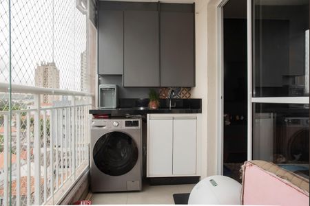 Apartamento à venda com 58m², 2 quartos e 1 vagaÁrea de Serviço