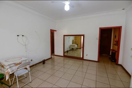 Apartamento para alugar com 100m², 3 quartos e sem vagaSala