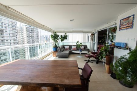 Varanda de apartamento à venda com 3 quartos, 181m² em Paraíso, São Paulo