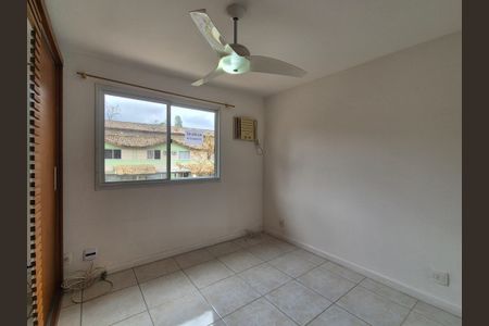 Suíte 1 de casa de condomínio para alugar com 2 quartos, 100m² em Recreio dos Bandeirantes, Rio de Janeiro
