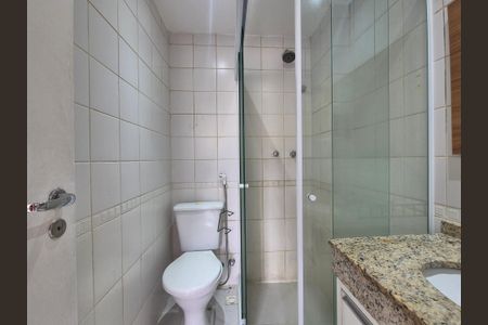 Casa de condomínio para alugar com 100m², 2 quartos e 1 vaga Casa de condomínio para alugar com 100m², 2 quartos e 1 vagaBanheiro da Suíte 1