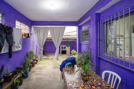 Casa à venda com 196m², 4 quartos e 2 vagasÁrea de Serviço