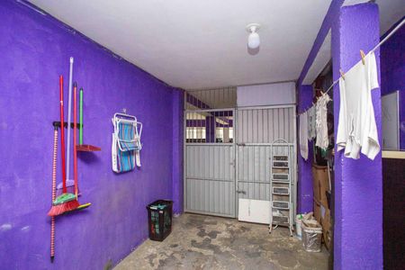 Casa à venda com 196m², 4 quartos e 2 vagasÁrea de Serviço